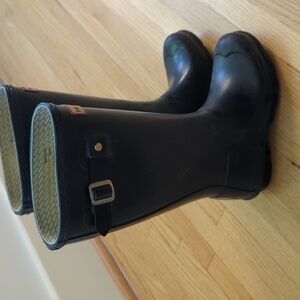 Kids Hunter Classic Black Tall Boots, Size 1 M / 2 F